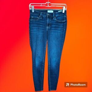 Jessica Simpson Kiss‎ Me Super Skinny Jeans Size 27 Women's